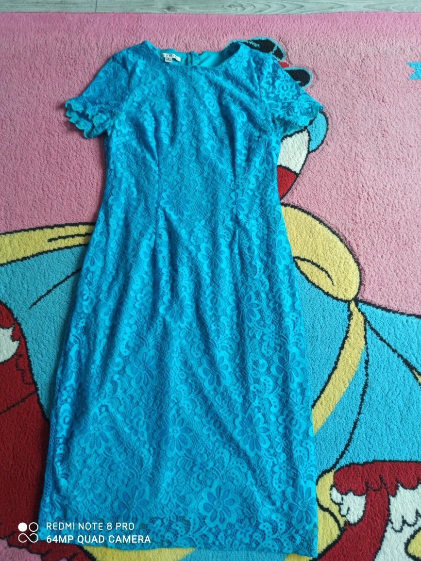 Rochiță femei din dantelă.