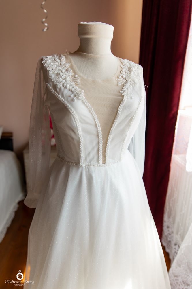 Vand rochie de mireasa printesa