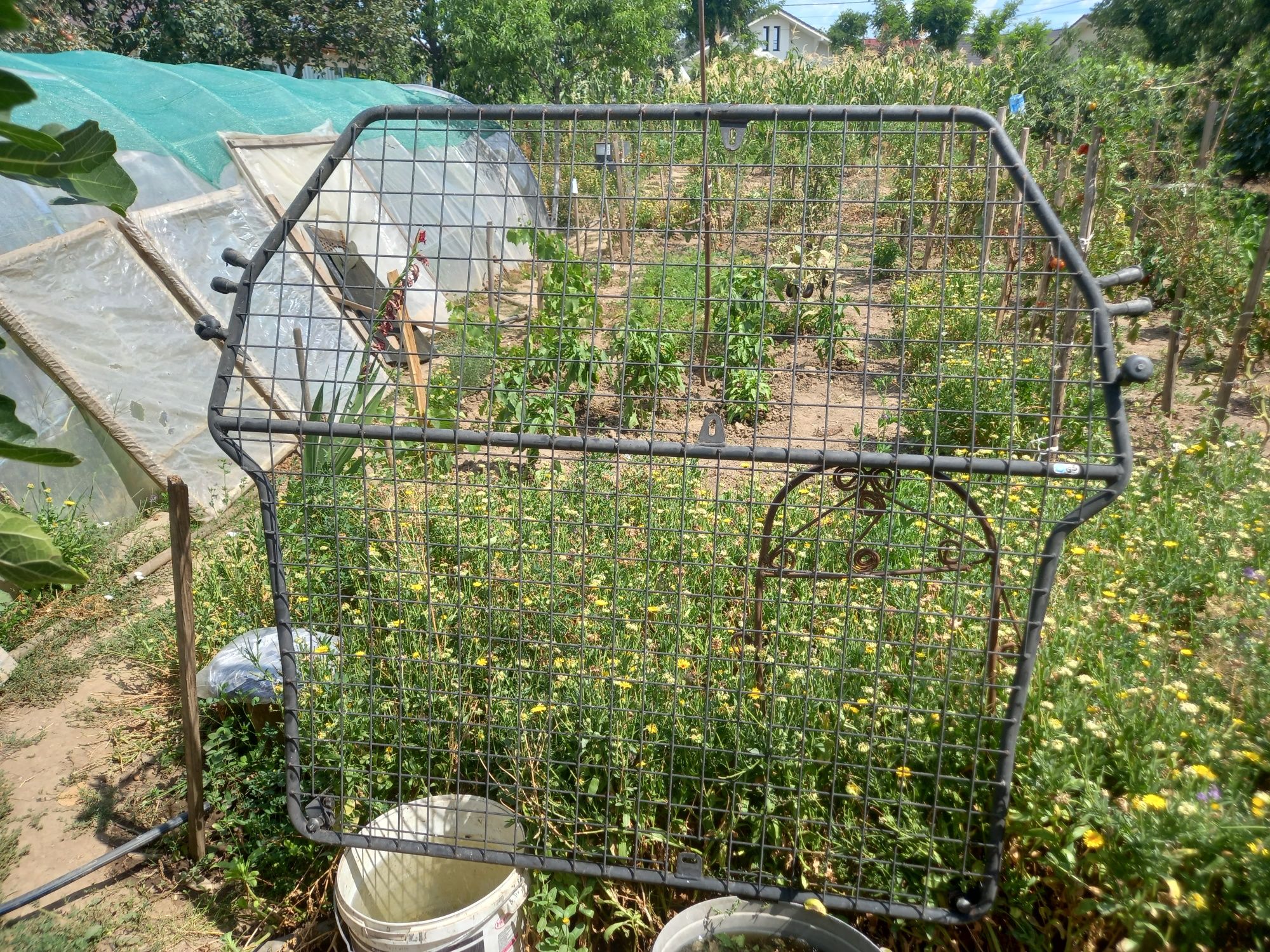 Vand Grilaj despartitor portbagaj pentru animale de companie