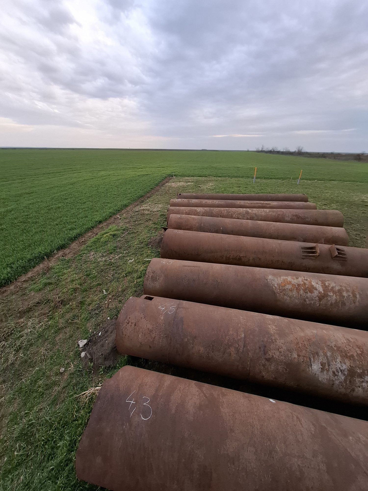 Vand tuburi, teava metalica pentru podete, subtraversari, intubari