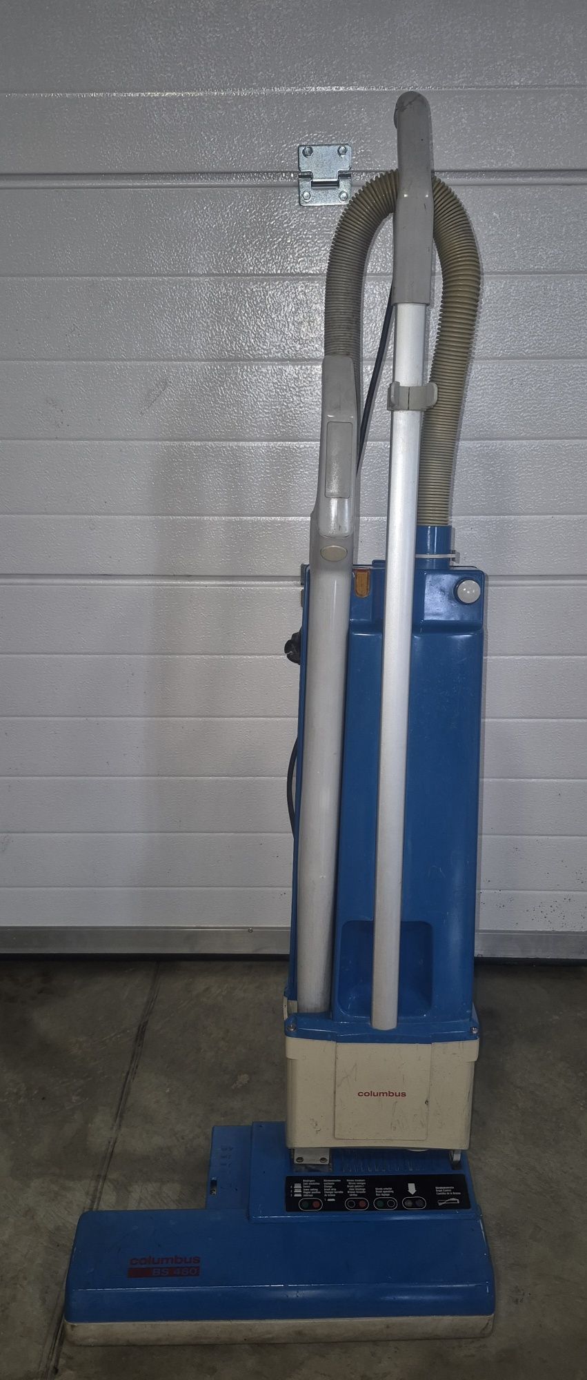 Aspirator vertical profesional cu batator