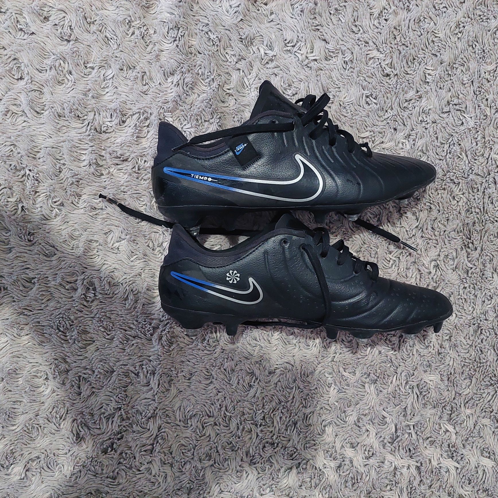 Crampoane nike cu cuie