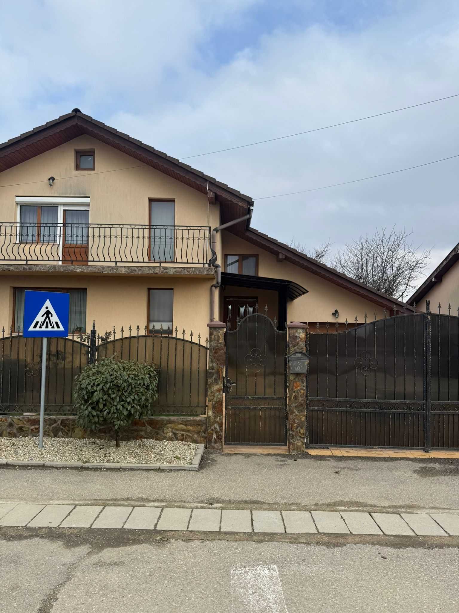 Casă P+E în Sântandrei|2 dormitoare|Garaj|Panouri solare|Filigorie
