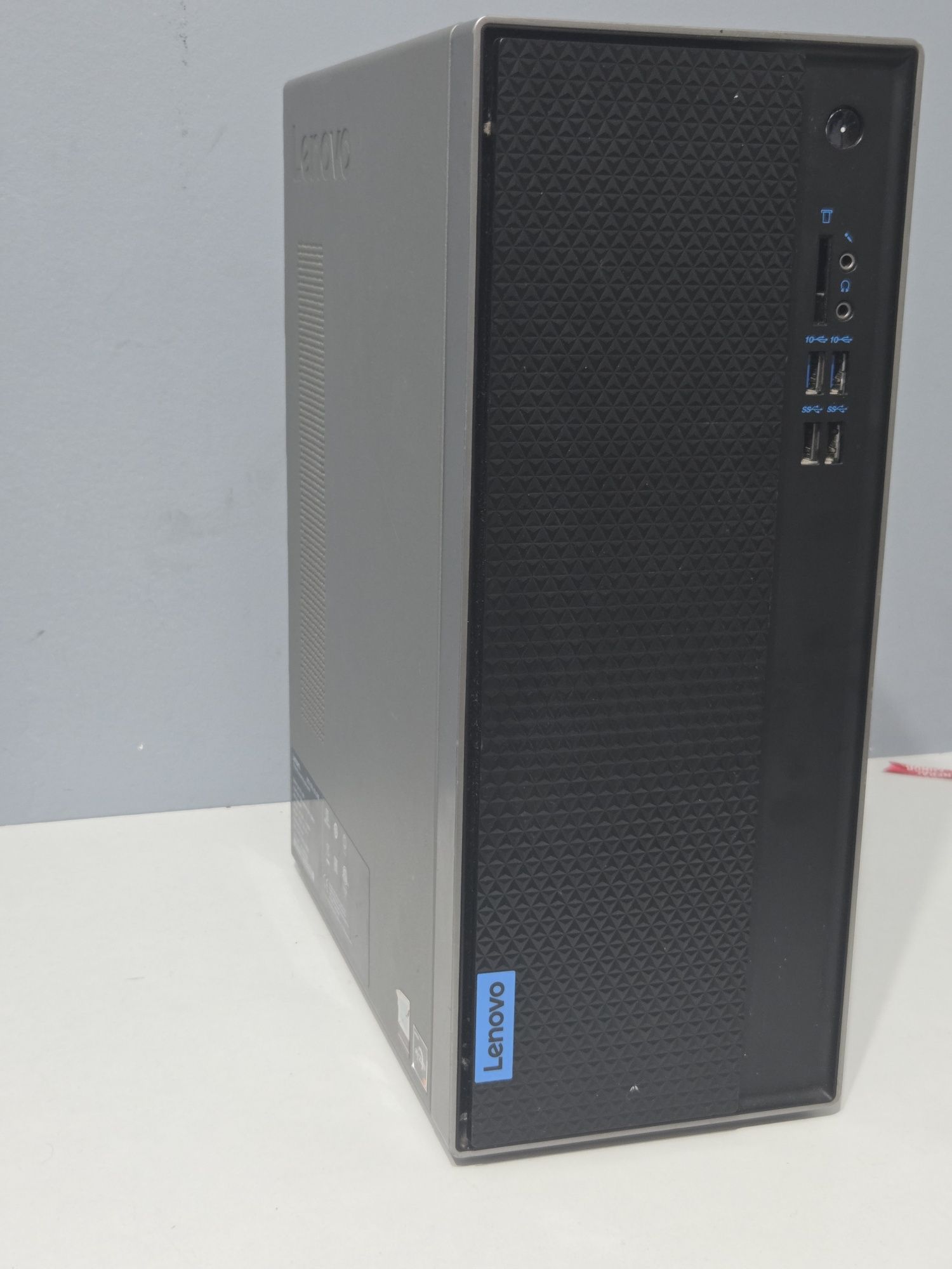 R5 3600 16GB DDR4 P2200 5GB Ssd 512GB