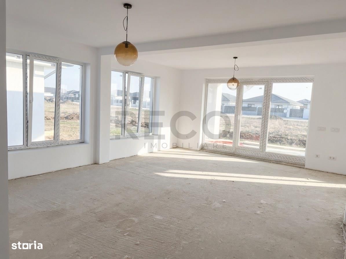 RECO Vila în stil mediteranean cu 4 CAMERE SANTANDREI