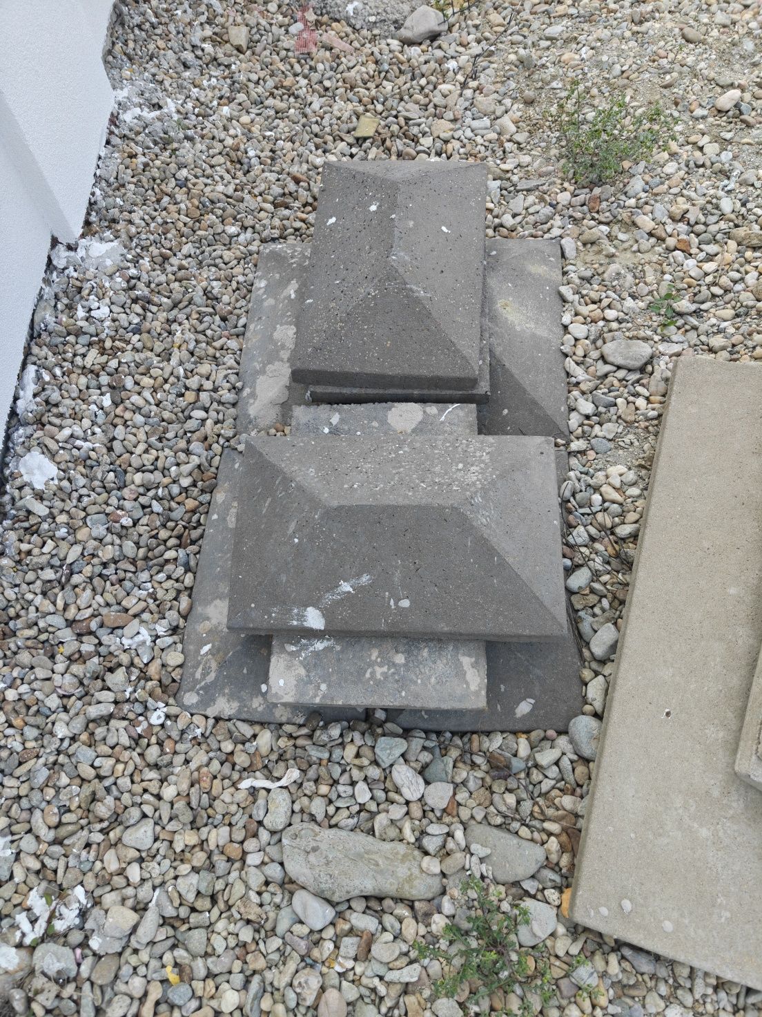 Capac pentru gard din Beton