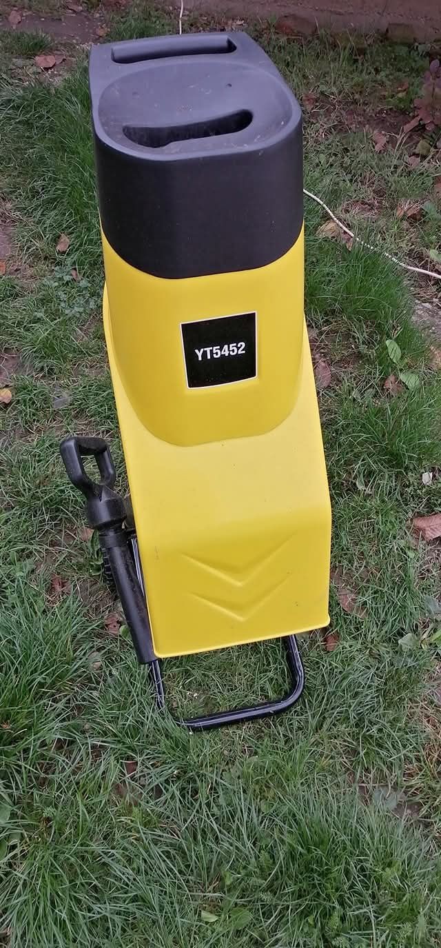 Tocator crengi 2000 w