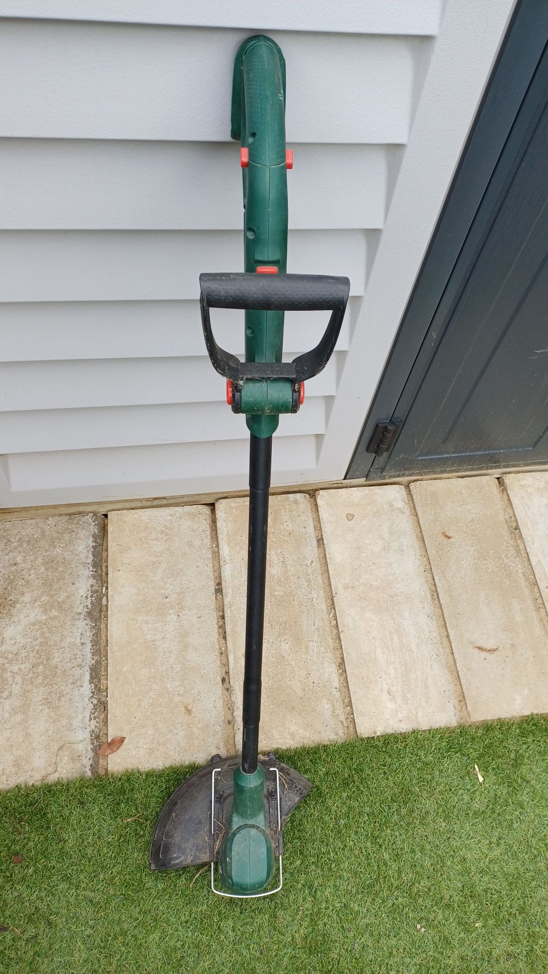 Trimer ryobi bosch