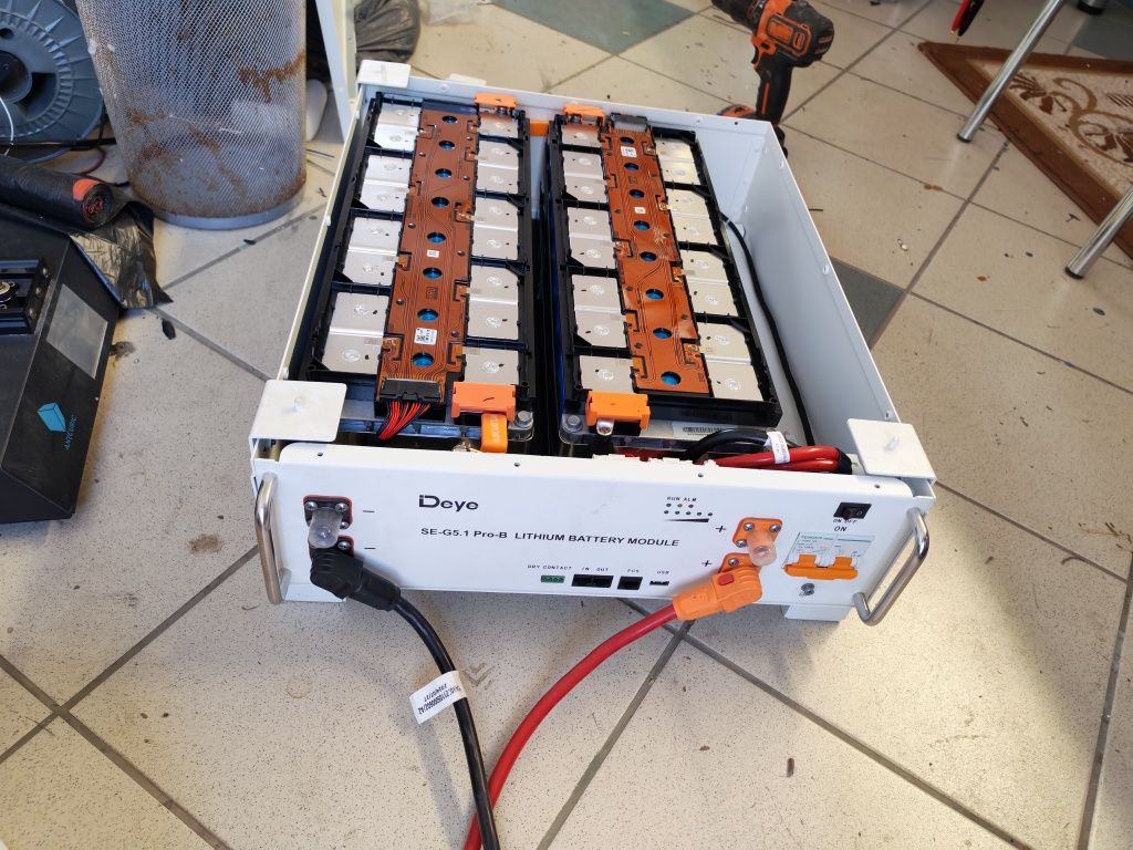IN ORADEA Reparatii baterii lifepo4 pentru invertoare solare