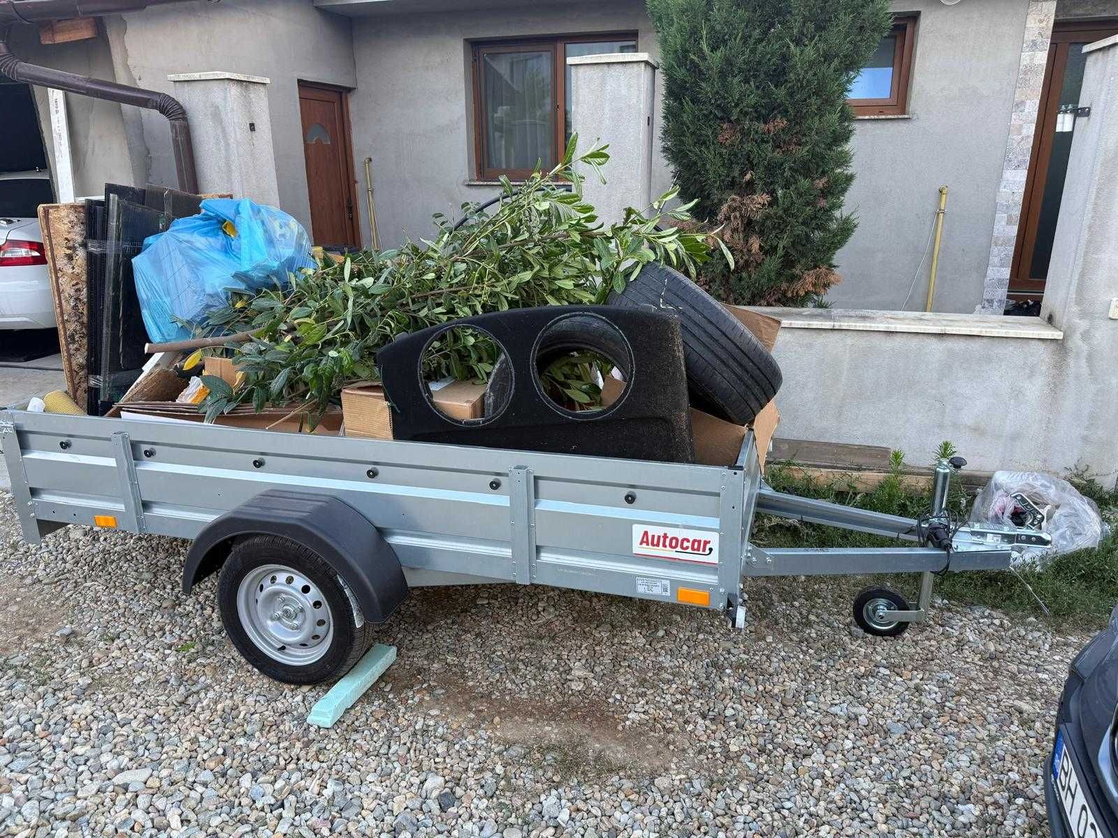 Închiriez remorcă monoax 750 kg | 270×135 cm | Categoria B | Rampe incluse