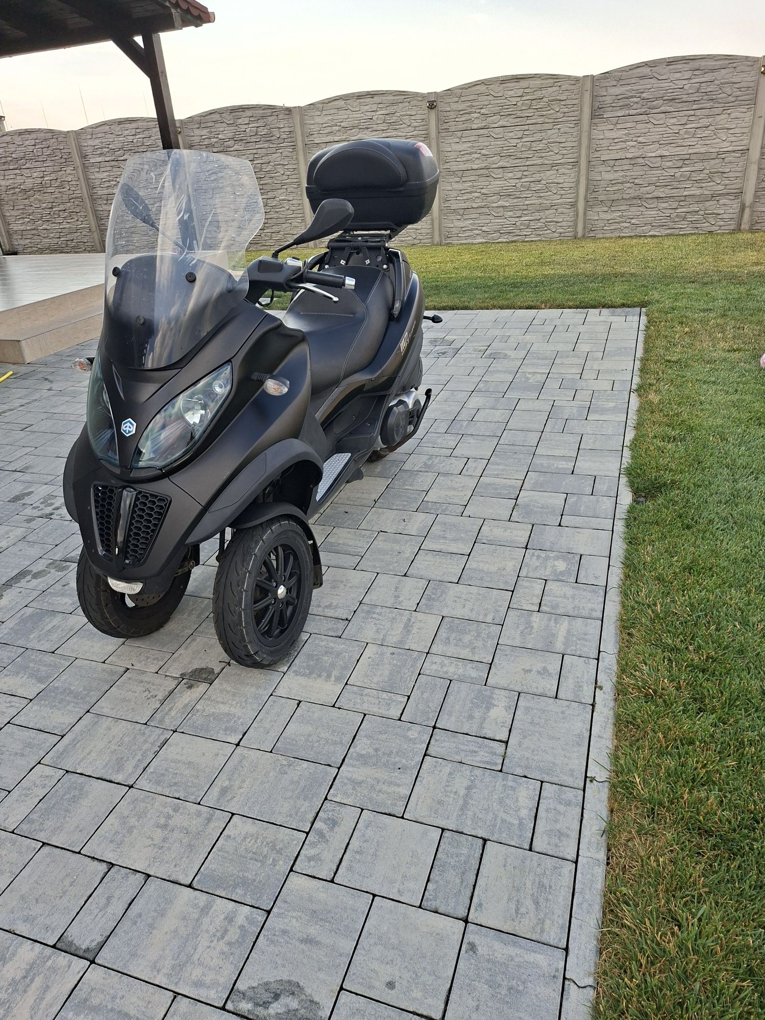 Vand Piaggio mp3 500