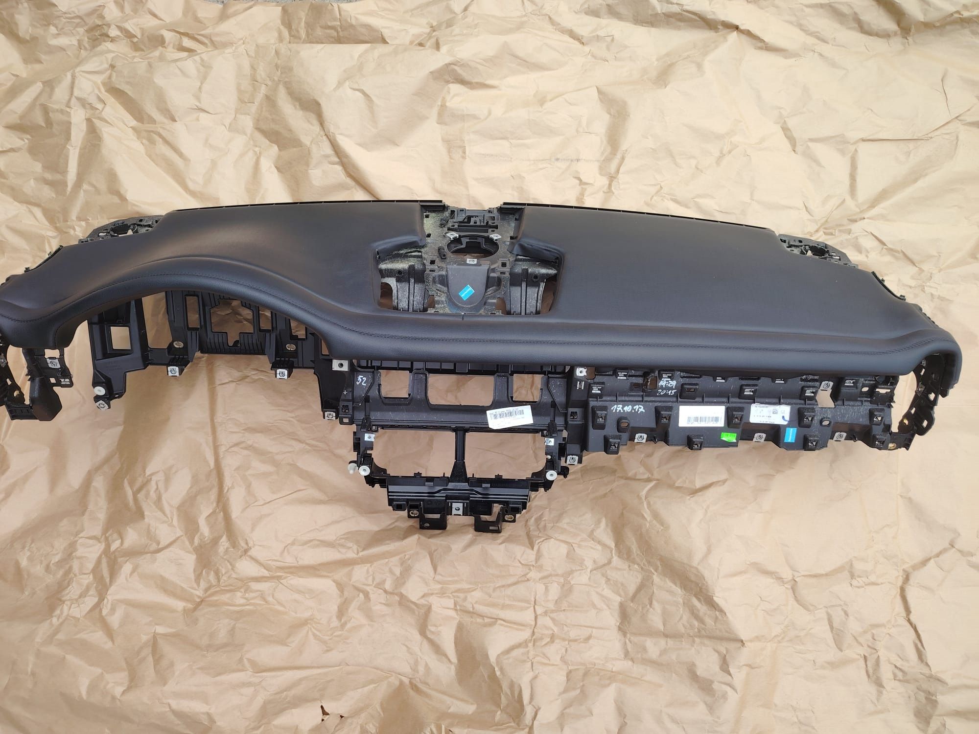 Vand plansa bord Porsche Cayenne 9YA 2018>