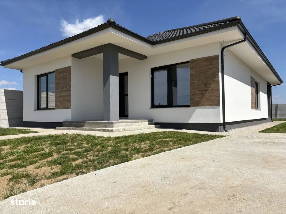 Casa noua cu fotovoltaice, parter 4 camere, Santandrei, Bihor, VANZARE