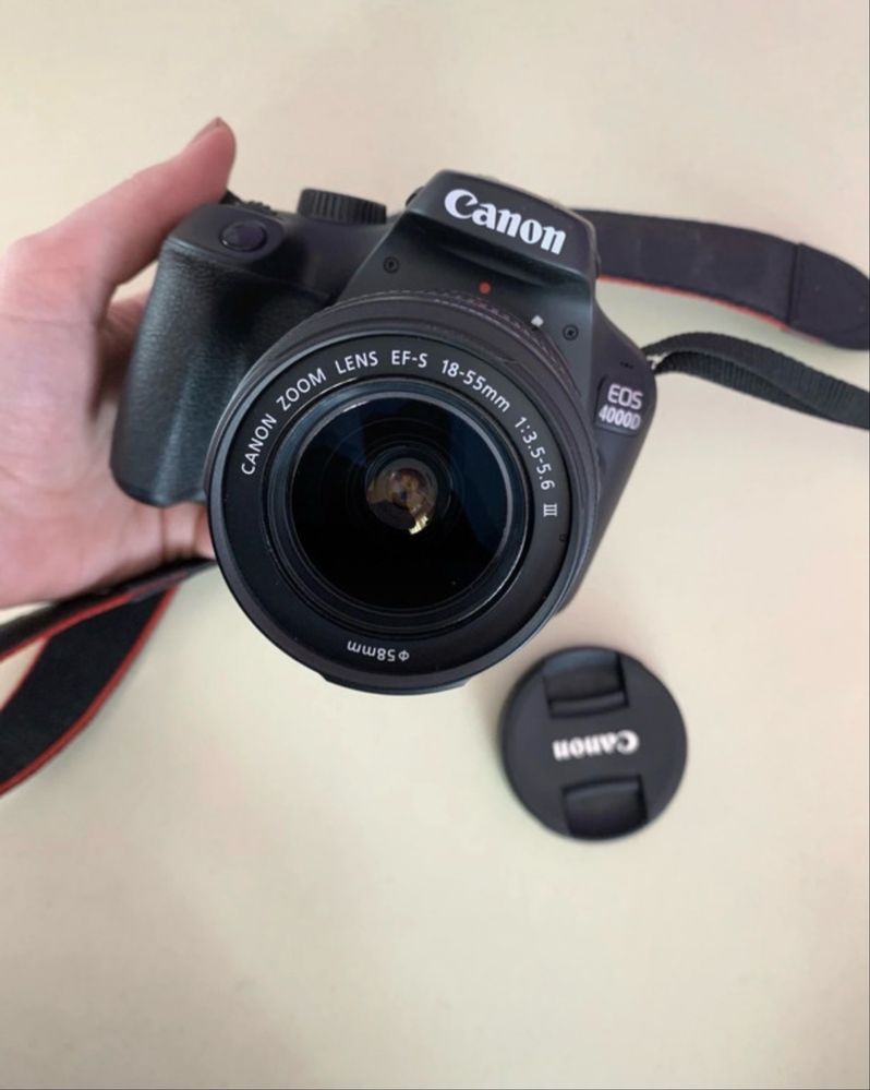 Cameră Foto DSLR Canon