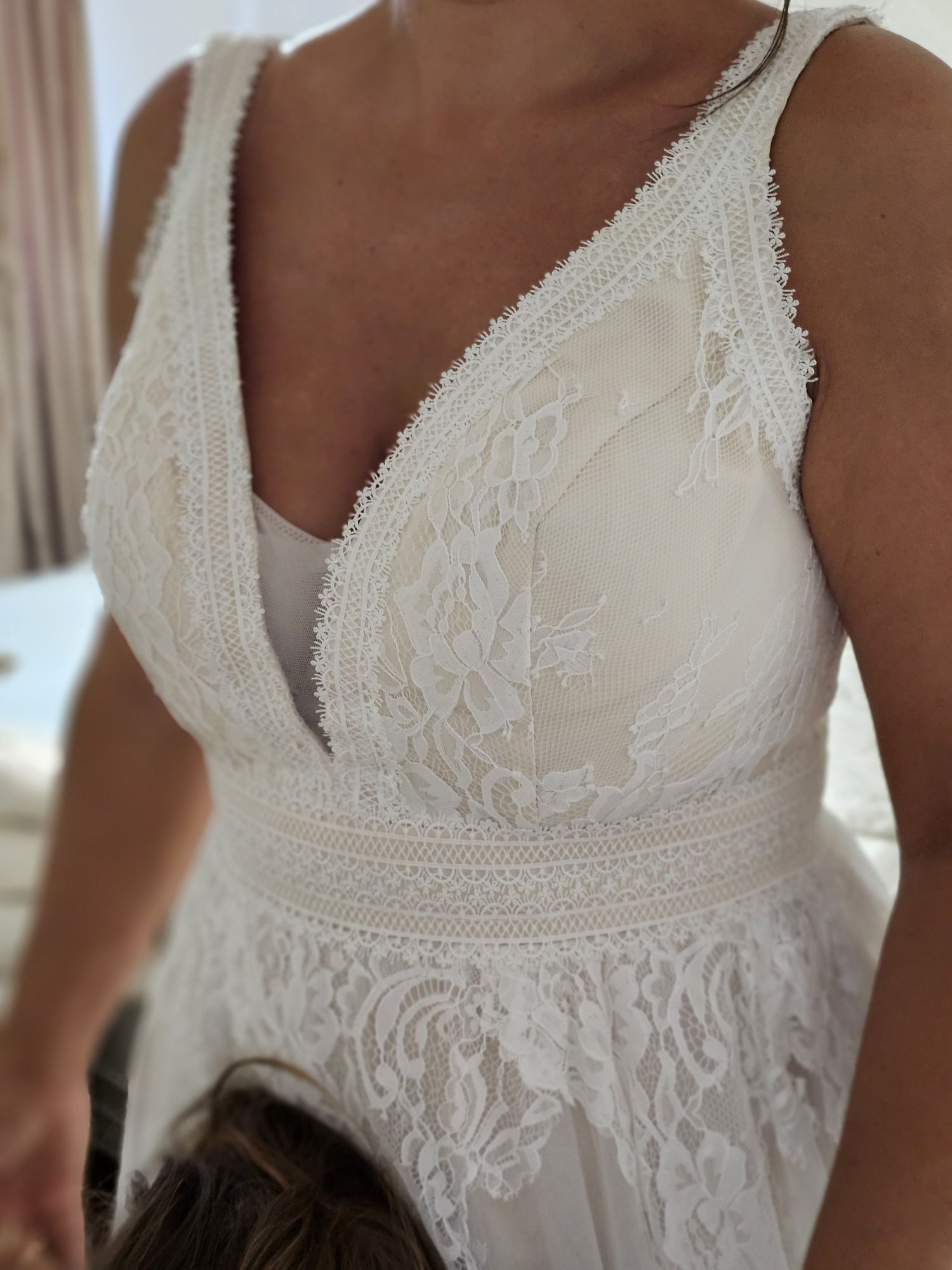 Vand sau inchiriez rochie mireasa noua marimea sm