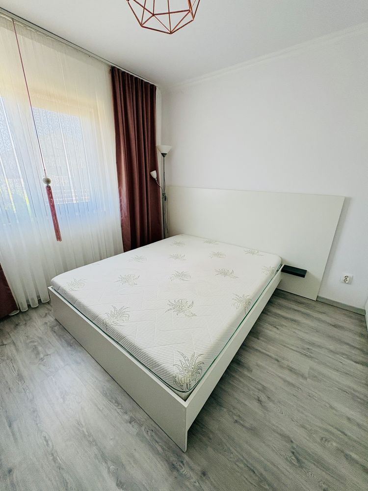 Pat 160x200 cm cu saltea din spumă cu memorie – făcut la comandă