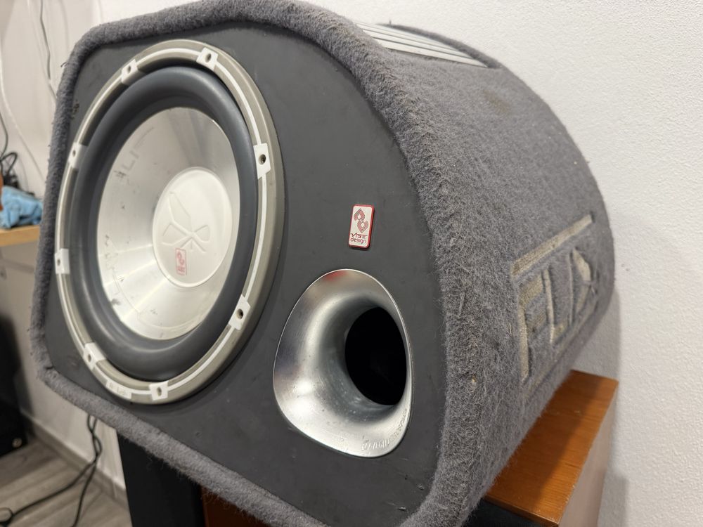 Subwoofer auto activ FLI Audio Trap 12” FT12A-F5 – 400W RMS / 1200W MAX