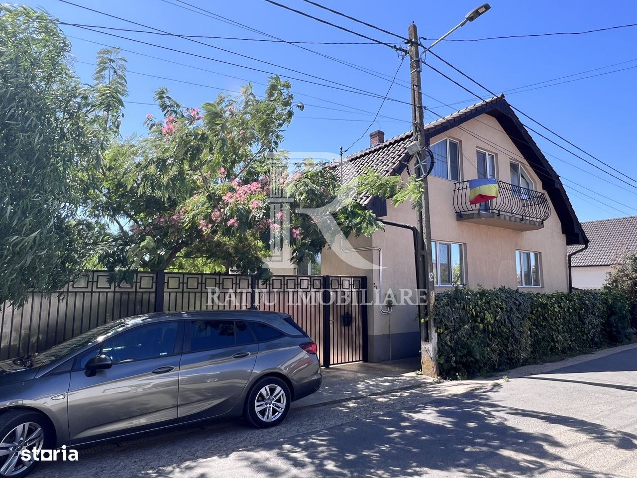 Casă cu 4 camere de vânzare | Parcelă de 700 mp | Sântandrei | Bihor