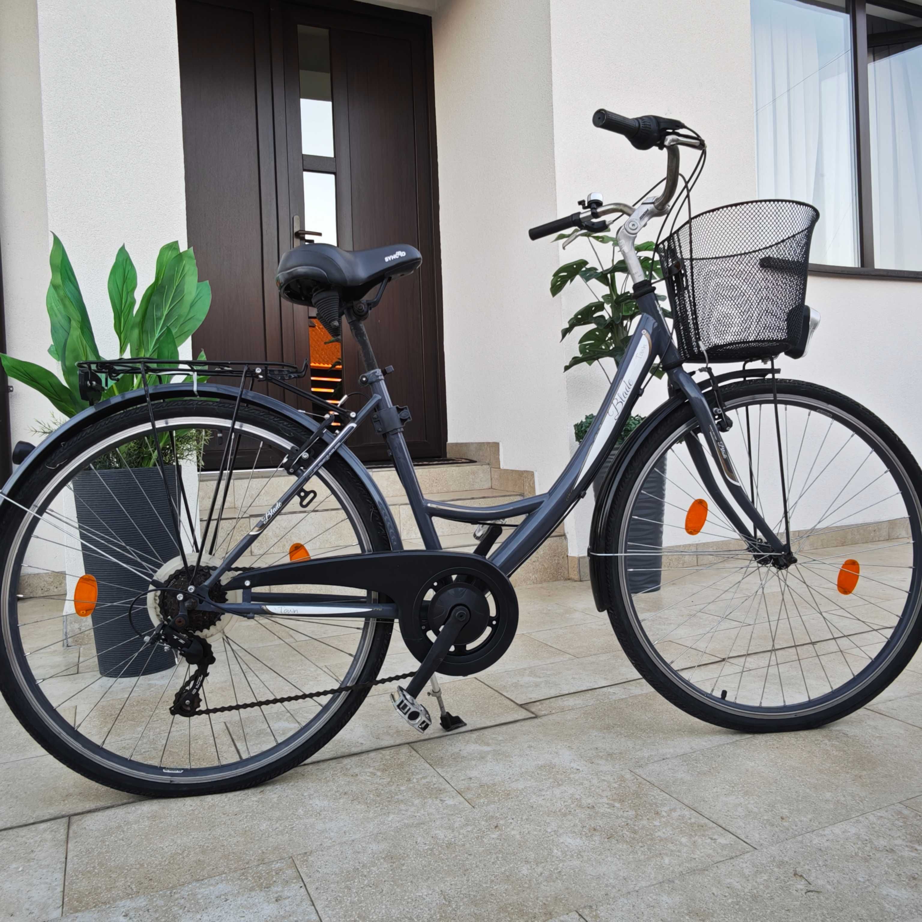 De vânzare bicicleta
