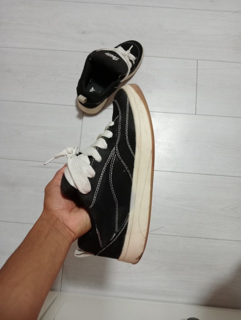STWD Skate Trainers
