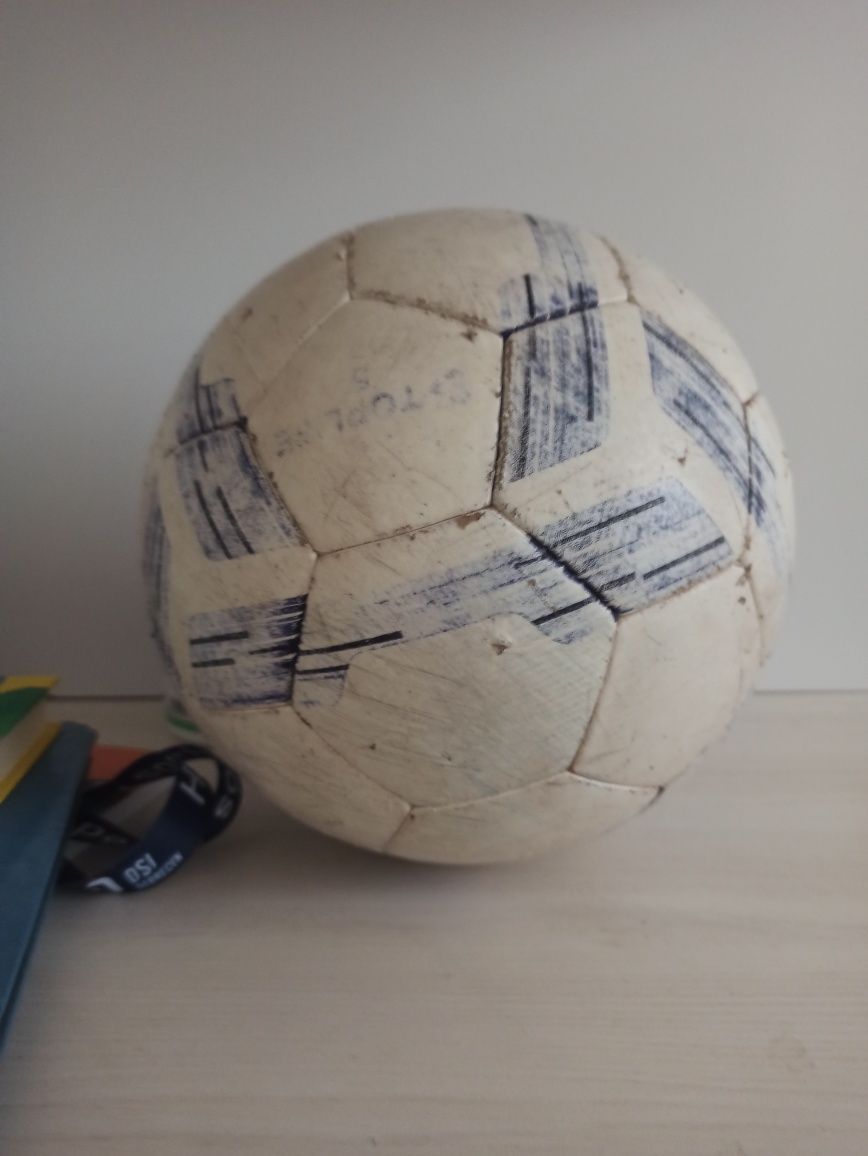 minge  de  fotbal