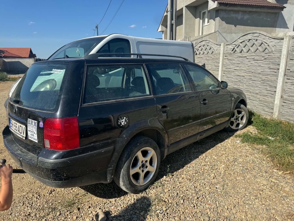 Vând passat b5 pt rabla sau pt cine dorește să își facă treabă cu el