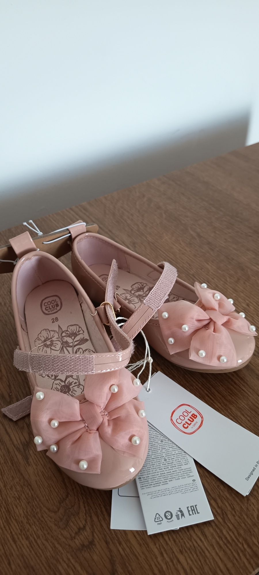 Pantofiori eleganți de fetite