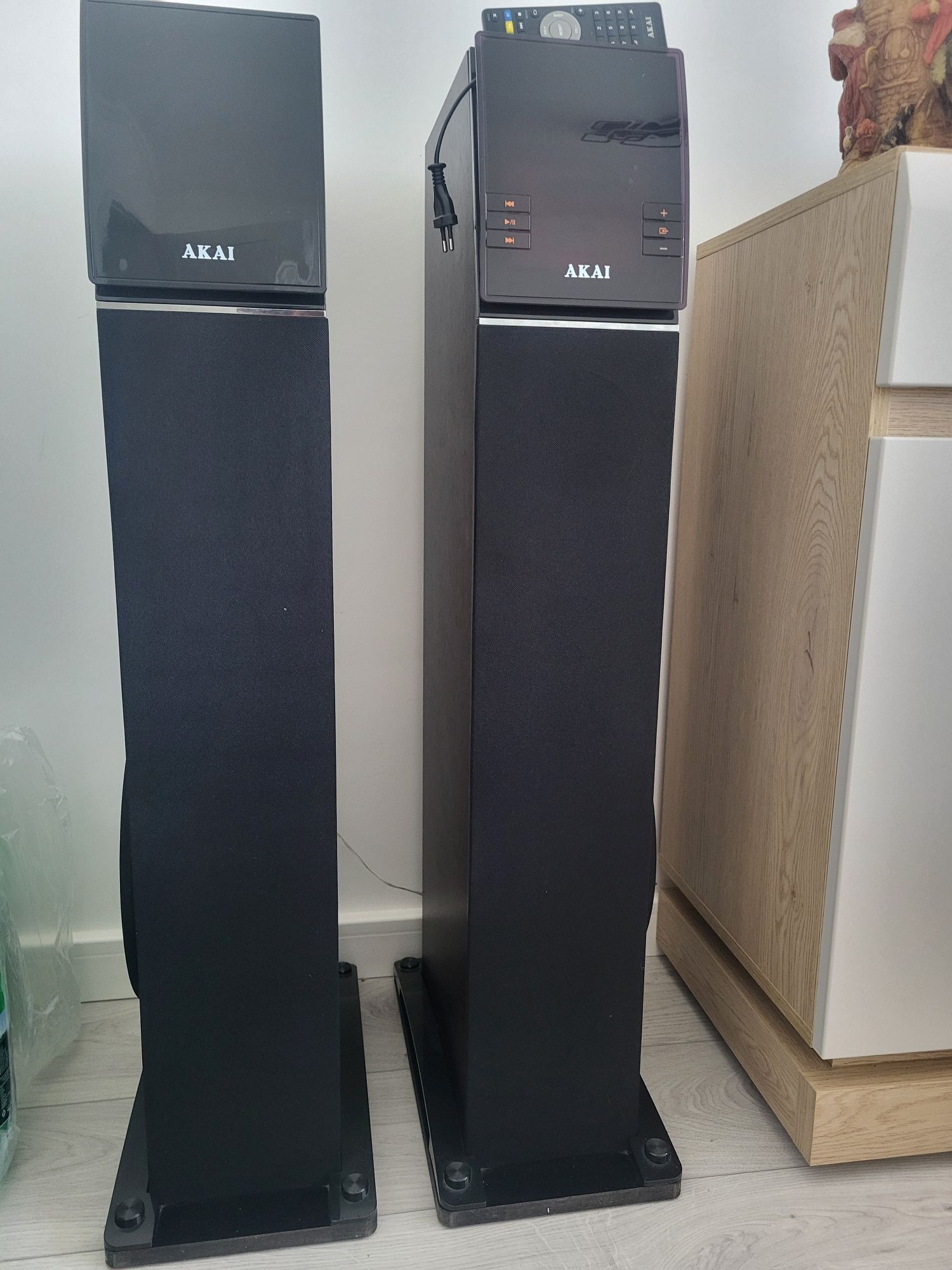 Boxe Akai  SS027A King 100 w