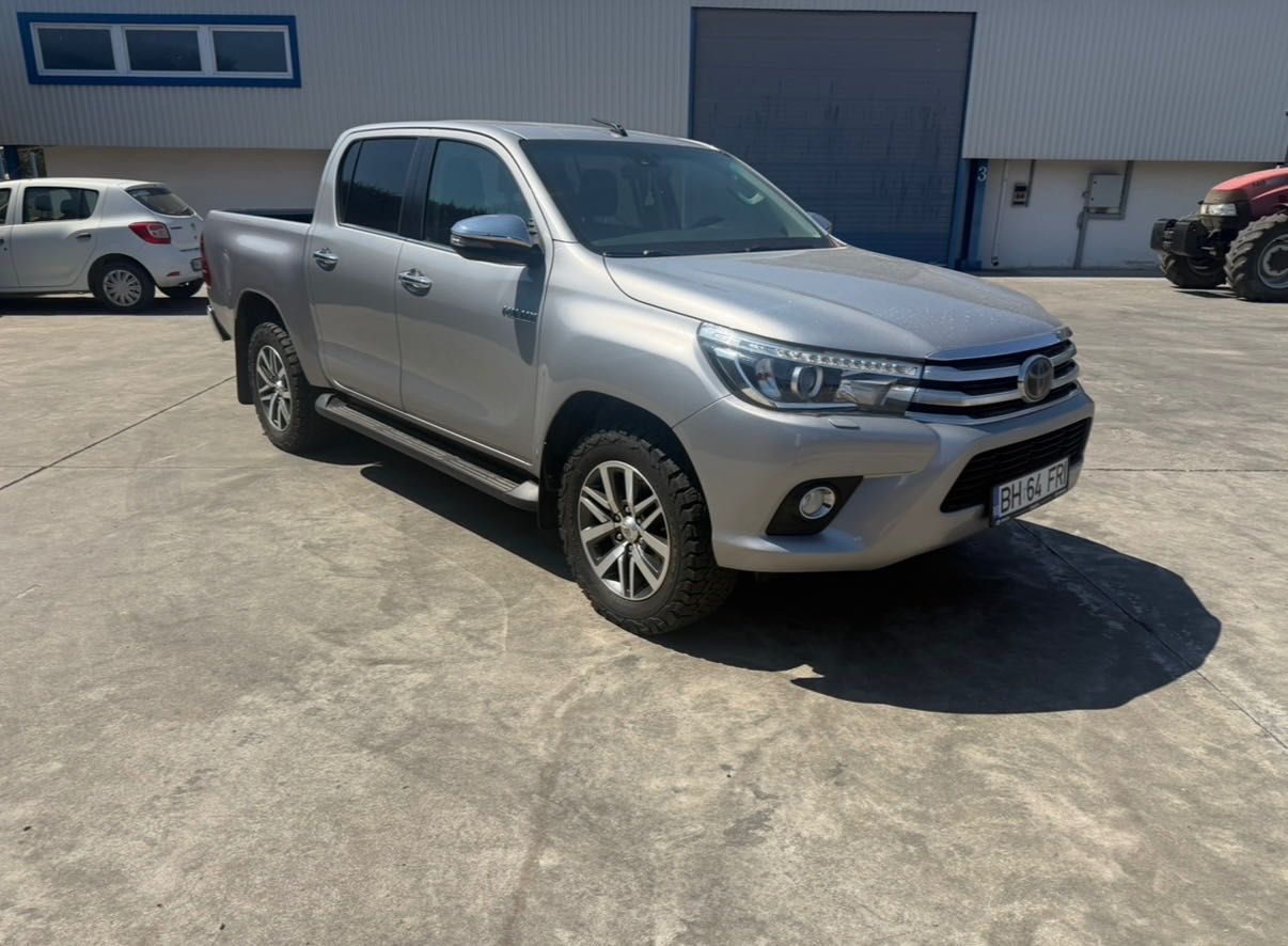 Toyota Hilux 4x4 Double Cab