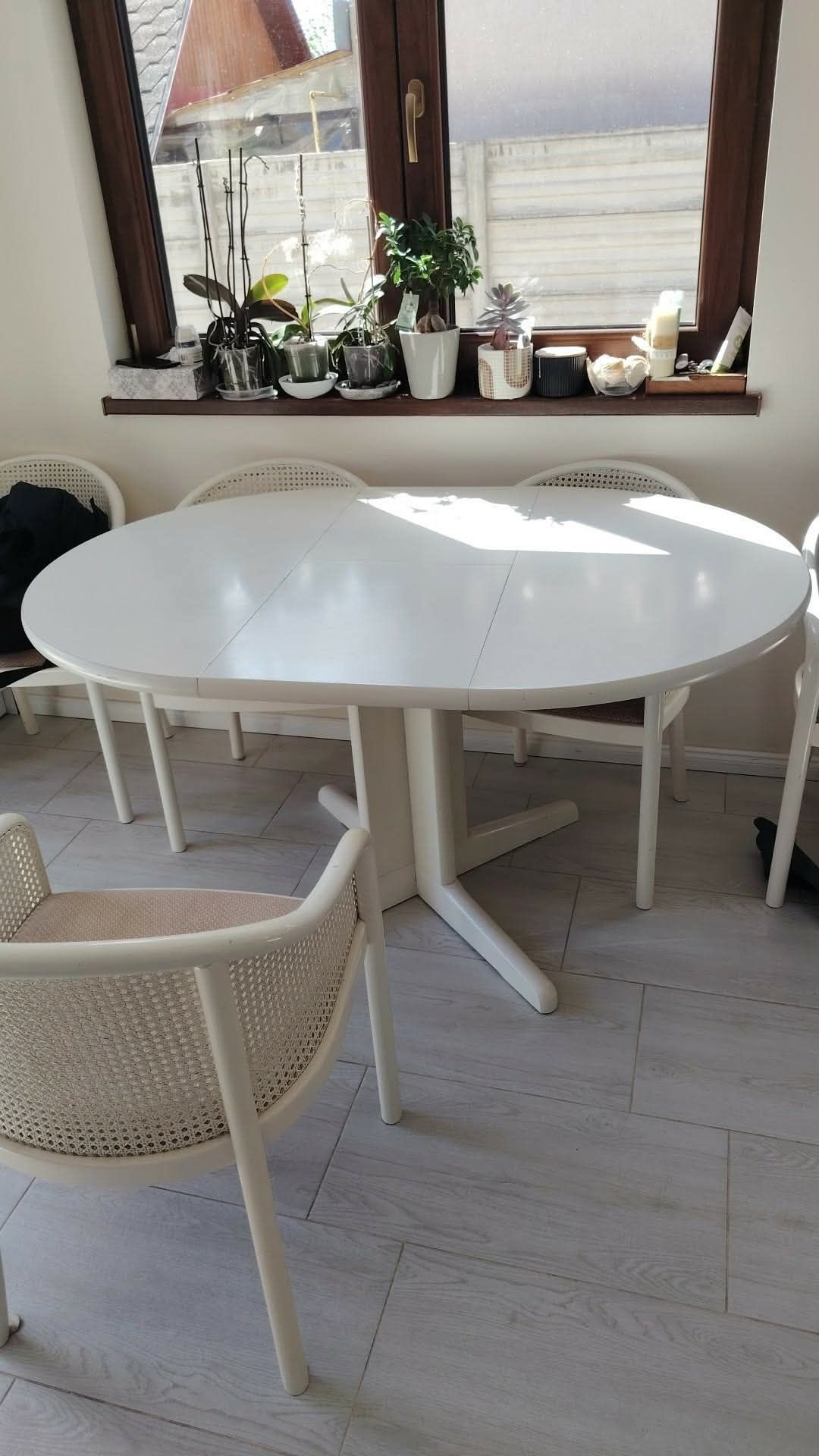 Vând masa extensibila