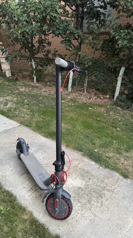 Trotineta electrica Aovo Pro