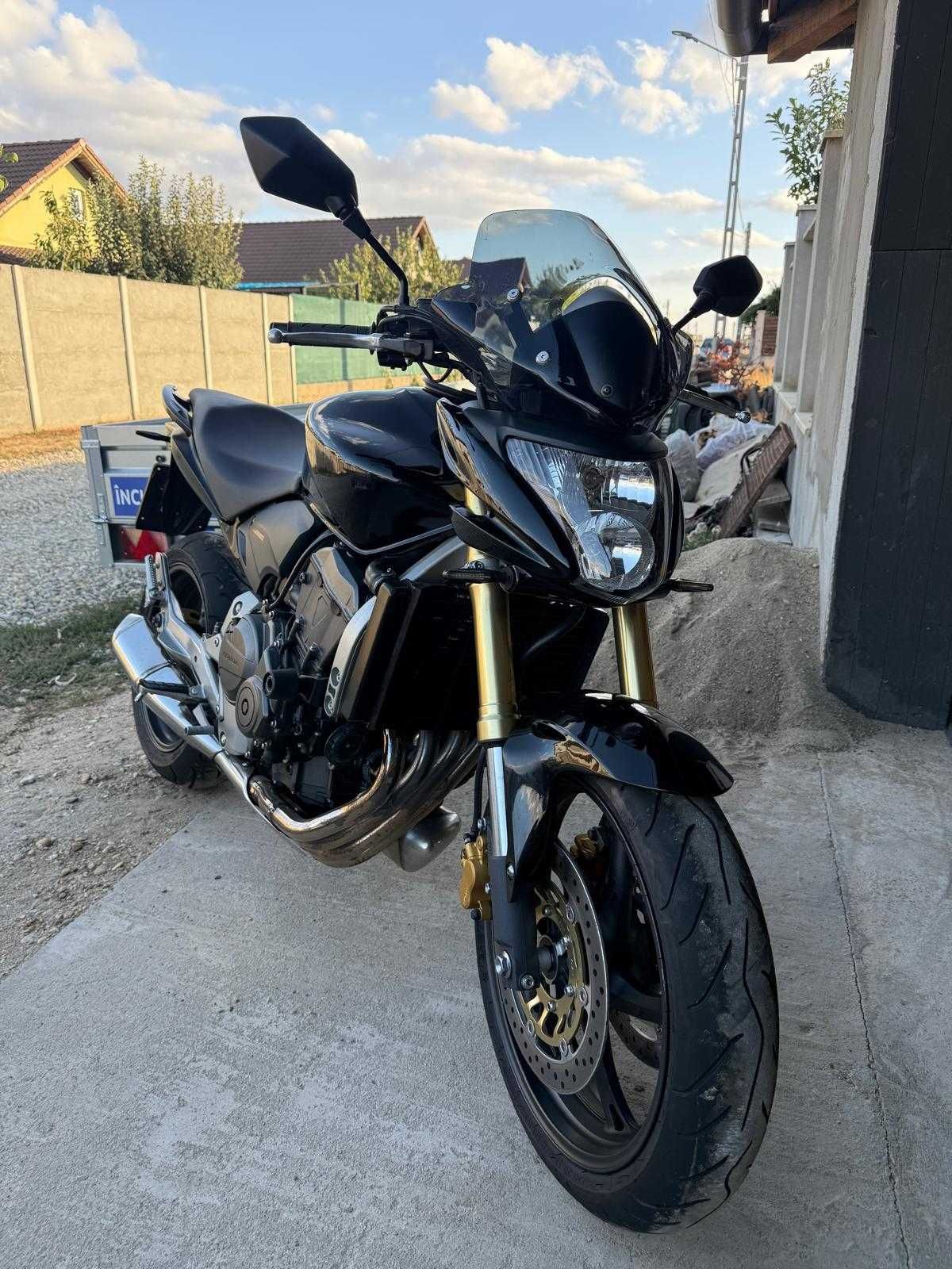 Vand Honda Hornet, an 2007,