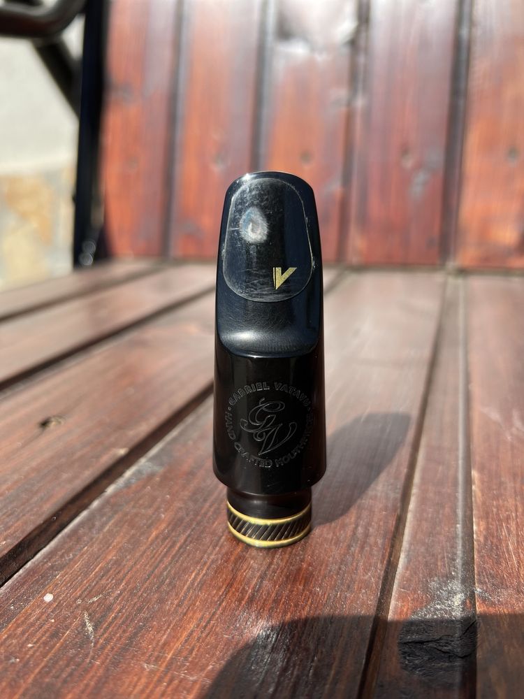 Mustiuc marca Gabriel Vatavu aproape nou