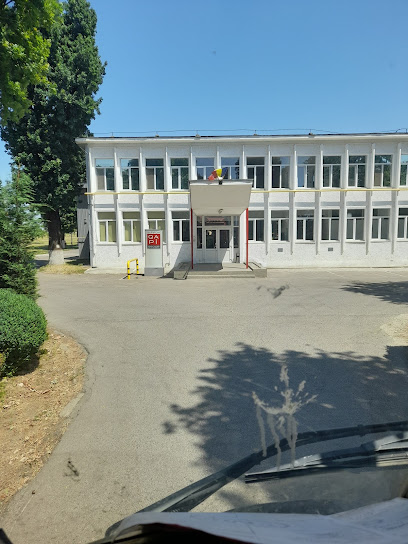 Qapirom Plast