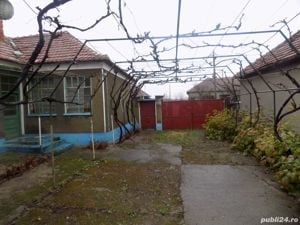 Vand Casa 5 cam, renovabila, Santandrei, zona Stadion.