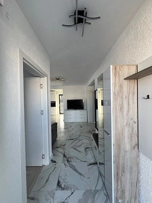 Prima închiriere! Casă NOUĂ cu 3 dormitoare, terasă și curte Sântandrei, str. Luminii