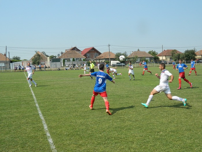 FC Bihor a câştigat cu 5-2, la Sântandrei, primul joc în noua formulă