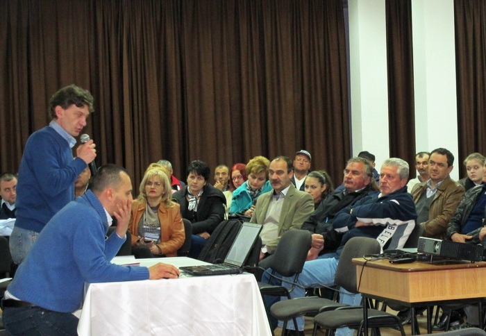 Lecţie deschisă despre gazele de şist, la Sântandrei