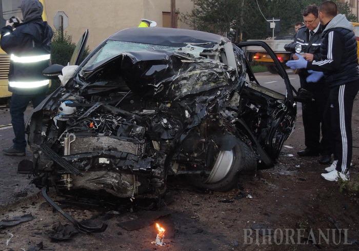 Un tânăr de 21 de ani, pasager în Passat-ul care a provocat accidentul de la Sântandrei, este în comă