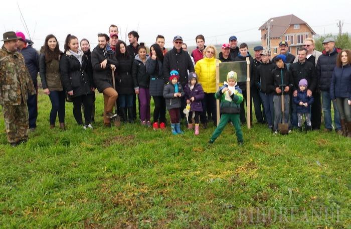 Când toată lumea taie, Rotary plantează! Voluntarii au plantat 550 de pomi în Sântandrei