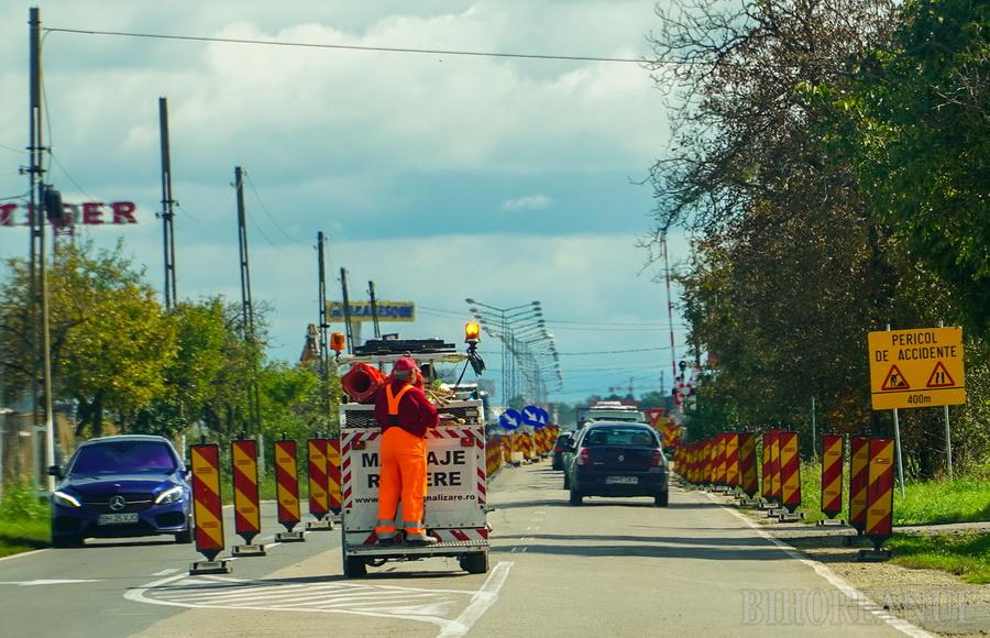 "Apelez la răbdarea dumneavoastră"! Primăria Sântandrei spune că circulaţia spre Oradea va reveni la două benzi pe sens "în maxim o lună"