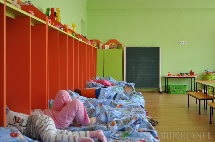 Focare de gastroenterocolită la două grădinițe din Oradea și o creșă din Sântandrei: aproape 50 de copii bolnavi