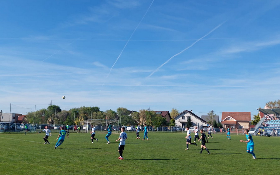 Liga 3: Crișul Sântandrei pierde pe final, Lotus Băile Felix rămâne neînvinsă în play-out